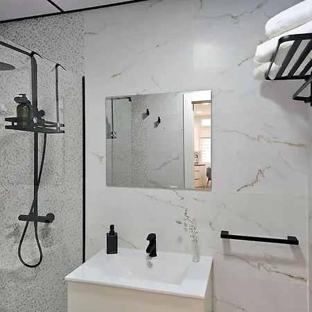 Moderno Loft A 250 Metros De La Playa & Parking * Malaga