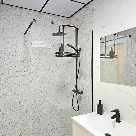 Moderno Loft A 250 Metros De La Playa & Parking * Malaga